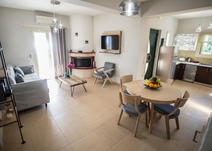 Private, Pool, Sunsets, Beaches, Amenities - Eleni * Athánion