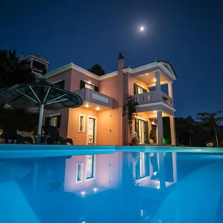Private, Pool, Sunsets, Beaches, Amenities - Eleni Athánion
