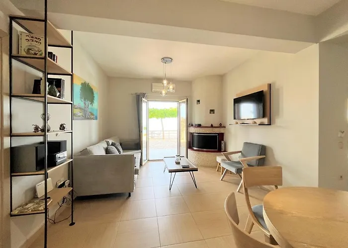 Private, Pool, Sunsets, Beaches, Amenities - Eleni Athánion